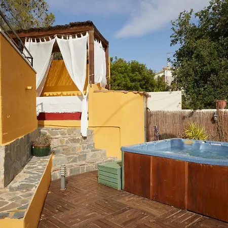 Holiday home Amazing Close To Sitges, Jacuzzi, Swimming Pool & Exellent Views *
