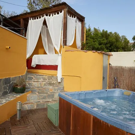 Amazing Close To Sitges, Jacuzzi, Swimming Pool & Exellent Views